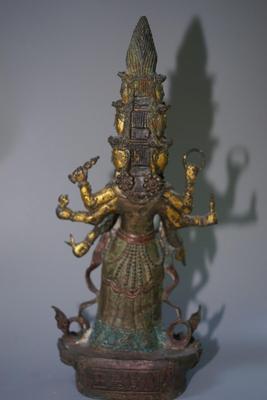 ANTIQUE BRONZE / GOLD/ TIBETIAN BUDDA SCULPTURE "AVALOKITESHVARA BODHISATTVA" - SIGNED ON BASE