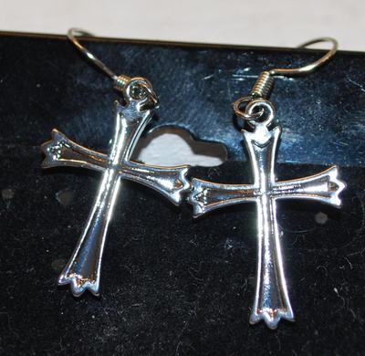 Pair of Silver Tone Cross Earrings 1" x ¾"