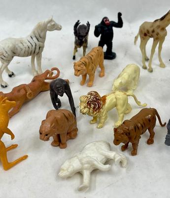 Plastic Animal Figurines - pretend play, vintage toys