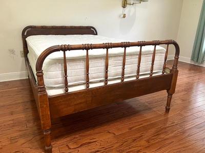 Antique Full Size Bed