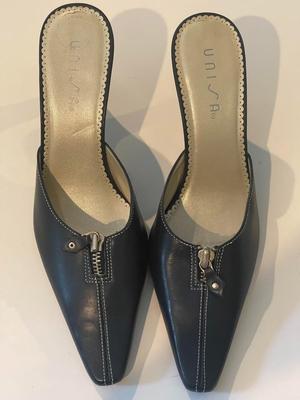 Brand New Ladies Navy Mule by Unisa in size 6.5