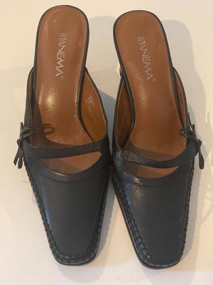 Brand New Leather Mule from Ipanema in size 6.5