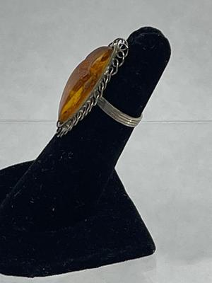 Amber-Colored Stone on 375 9k Gold Ring