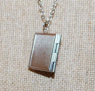 White Cat OPEN Style Locket PENDANT (1" x ¾") on a Silver Tone Necklace Chain 20" L