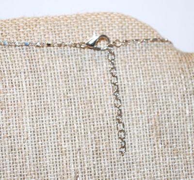 Blue Iridescent PENDANT (1½" x ½") and Matching Earrings (1½" x ¼") Set on a Silver Tone Necklace Chain 15" L