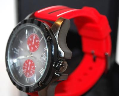 "ZUNAMMY BRAND" Triple Dial Watch with Box