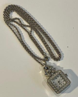 Stainless steel back Japan movement necklace watch