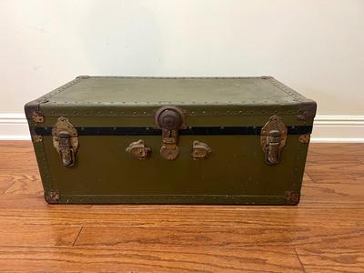 1930s Vintage Chest Locker~ Read Details