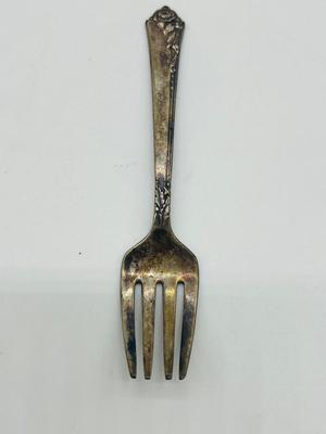 Children’s knives, forks, and spoons Lot Of 8 Sterling & Silverplated