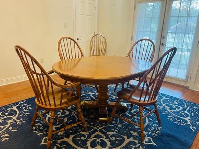 Solid Oak Dining Set~ Round, Oval or Oblong!