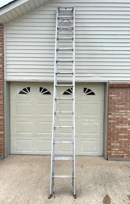 28ft Aluminum Extension Ladder