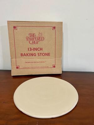 NEW PAMPERED CHEF Baking Stone