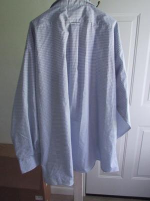 Men's Button Down Shirt, Roundtree & York, Never Used