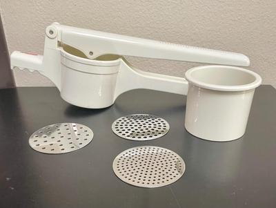 Metaltex USA Inc. ‘Pressy’ Potato Ricer