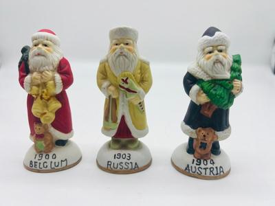 Santa across the world lot of 12