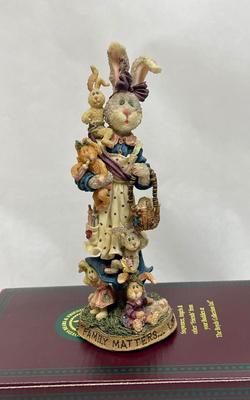 Limited Ed. Resin Rabbit Figurine:with box