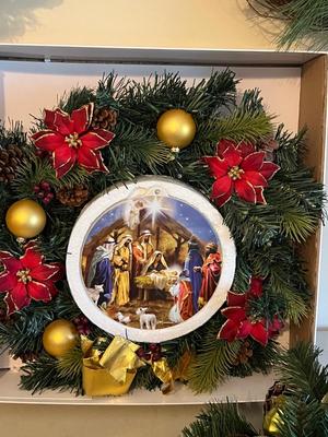The Wreath Lot Table Deal