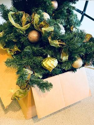 The Wreath Lot Table Deal
