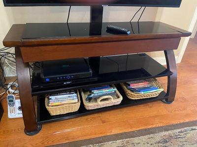 Wood & glass tv/media table