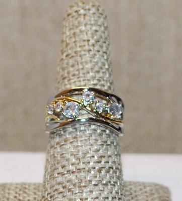 Size 7¼ Two Tone Marked .925 Hollow Band Ring with "Gold Row" of Clear Stones (4.1g)