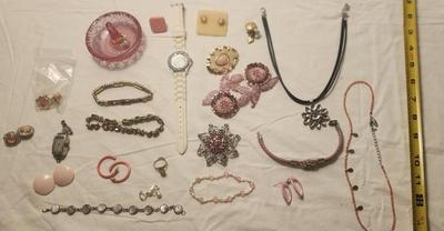 Jewelry lot including Some Vintage Jewelry including Pink Fenton ring holder