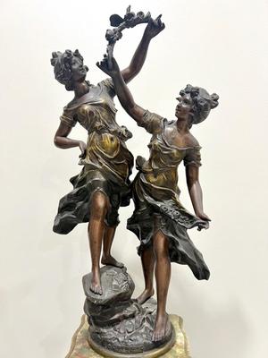 REINE DES FLEURS Par-Ruffony 19th Century Onyx Marble Mantle Clock Set