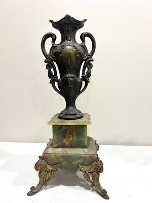 REINE DES FLEURS Par-Ruffony 19th Century Onyx Marble Mantle Clock Set