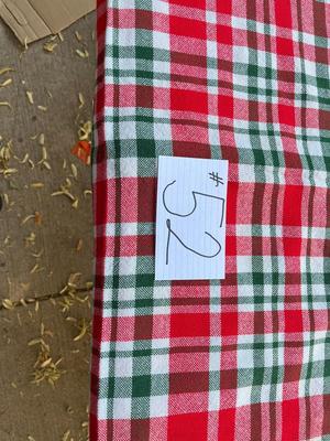 Red/Green/White Holiday Oval Tablecloth