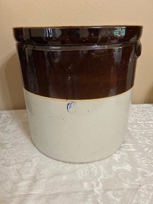 Antique 6-gallon crock