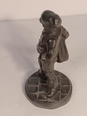 Mabutte Bronze statue