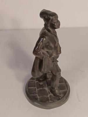 Mabutte Bronze statue