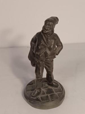 Mabutte Bronze statue