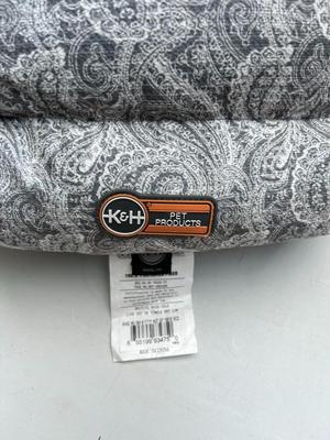 KEH Pet Sleeper / Pet Bed