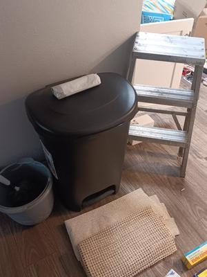Rubbermaid 13-gallon trash can - mop bucket - step ladder and more