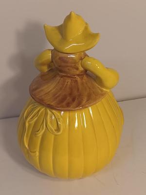 Vintage ~ 1940's ~ Red Wing Pottery Cookie Jar ~Merry Dutch Girl Yellow Brown