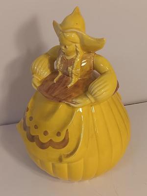 Vintage ~ 1940's ~ Red Wing Pottery Cookie Jar ~Merry Dutch Girl Yellow Brown