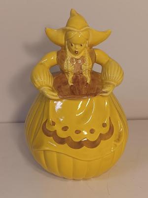 Vintage ~ 1940's ~ Red Wing Pottery Cookie Jar ~Merry Dutch Girl Yellow Brown