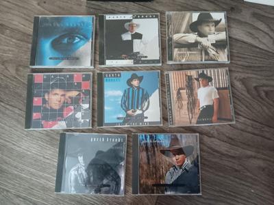 Music on CD Garth Brooks - CD box set - includes 8 cd's