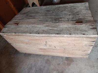 Primitive wooden storage box / toolbox