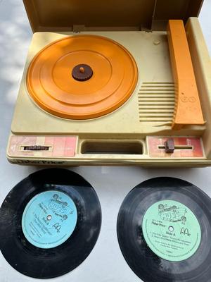 Fisher Price 33 1/3 Record Player