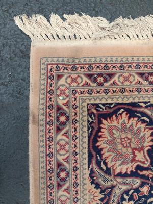 Large Vintage Antique Persian area rug - room sized 97" x 137"