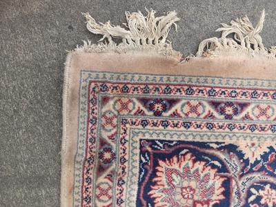 Large Vintage Antique Persian area rug - room sized 97" x 137"