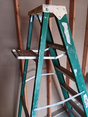 Fiberglass Six foot step ladder for commercial & Electrical