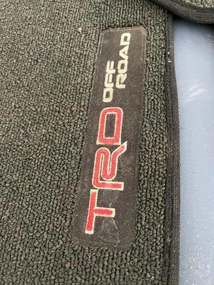 TRD OFF ROAD Set of 4 Floor Mats good shape