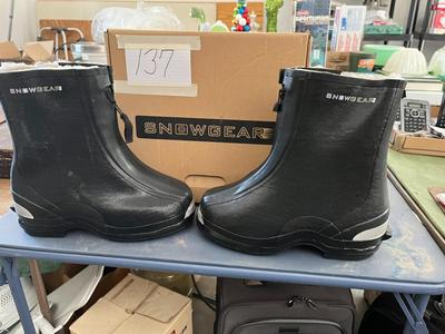 SnowGear Boots Vulcanized Rubber Upper Fleece-Lined Studded Overshoe