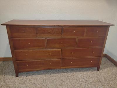Thomasville Cherry Finish Stretch Dresser- Approx 63 3/4" x 19" x 35" Tall