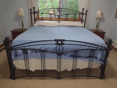 King Size Metal Frame Bed with Beautyrest Mattress