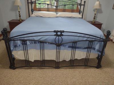 King Size Metal Frame Bed with Beautyrest Mattress