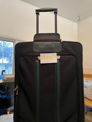 Atlantic Forest Green Suitcase with 2 Back Wheels and Handle