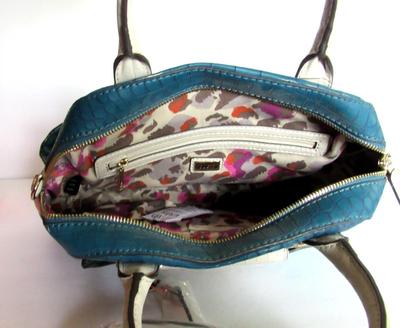 Ladies Guess Handbag, Read Description